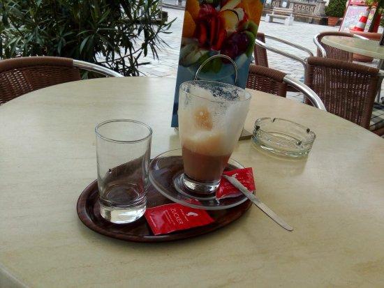 Cafe - Konditorei Flössl