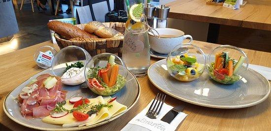 Cafe EmaStoa