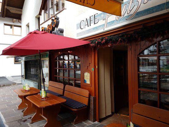 Cafe Putzi's Pub