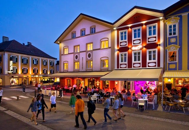 Iris Porsche Hotel & Restaurant